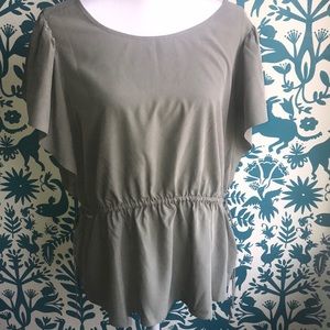 🌼EXPRESS NWT Flutter Sleeves Tied Waist Blouse